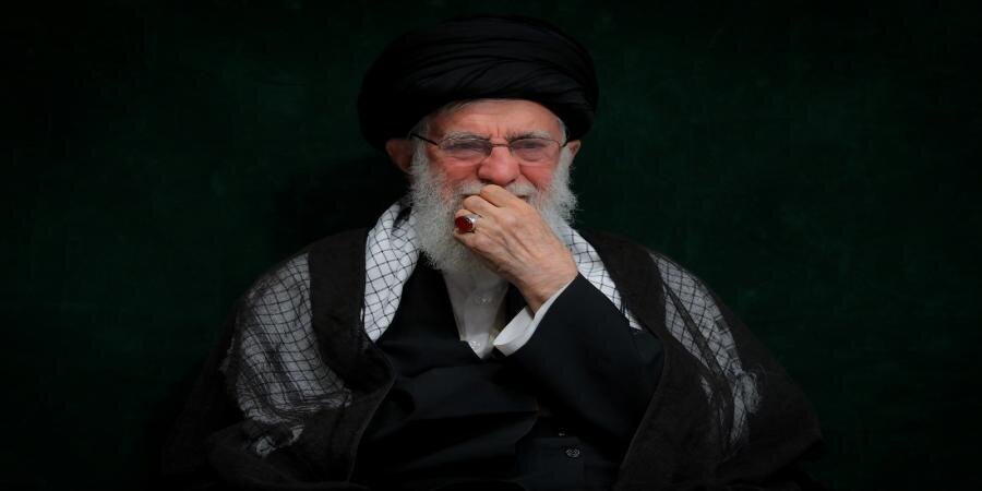 الإمام الخامنئي الشهيد يروي قصّة تسامح الرسول الأكرم من الناس في آخر أيام حياته