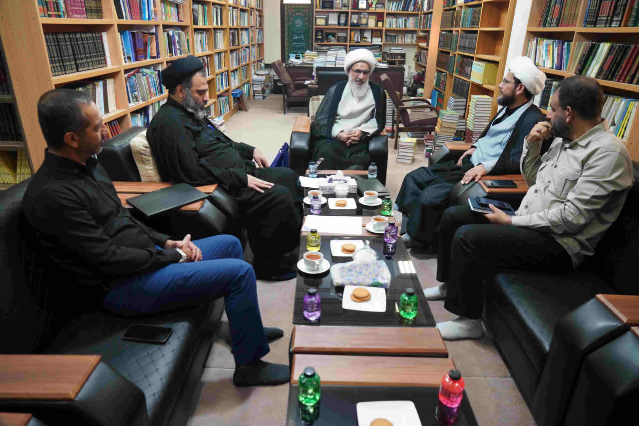 مستندنگاری تاریخ ارتباط رهبر شهید انقلاب با بوشهر به میراث ماندگار تبدیل شود