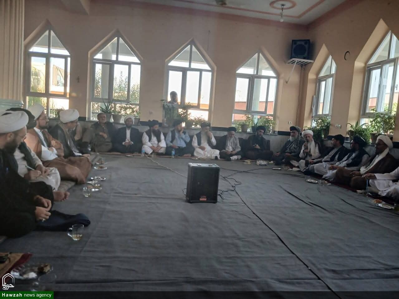 کابل میں حوزہ علمیہ خاتم النبیین (ص) پر طالبان کا دھاوا؛ شیعہ مظاہرین پر کریک ڈاؤن، متعدد افراد گرفتار