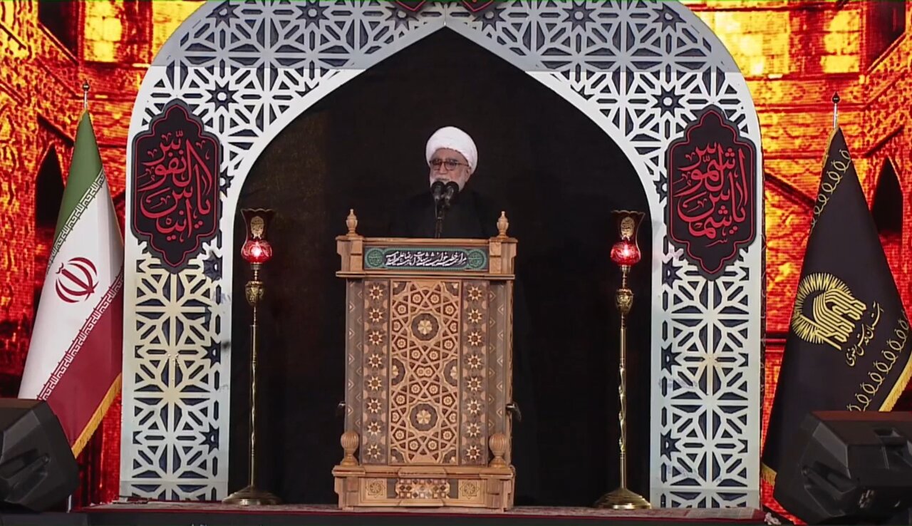 مراسم خطبه‌خوانی شب شهادت امام رضا(ع) در حرم مطهر رضوی 