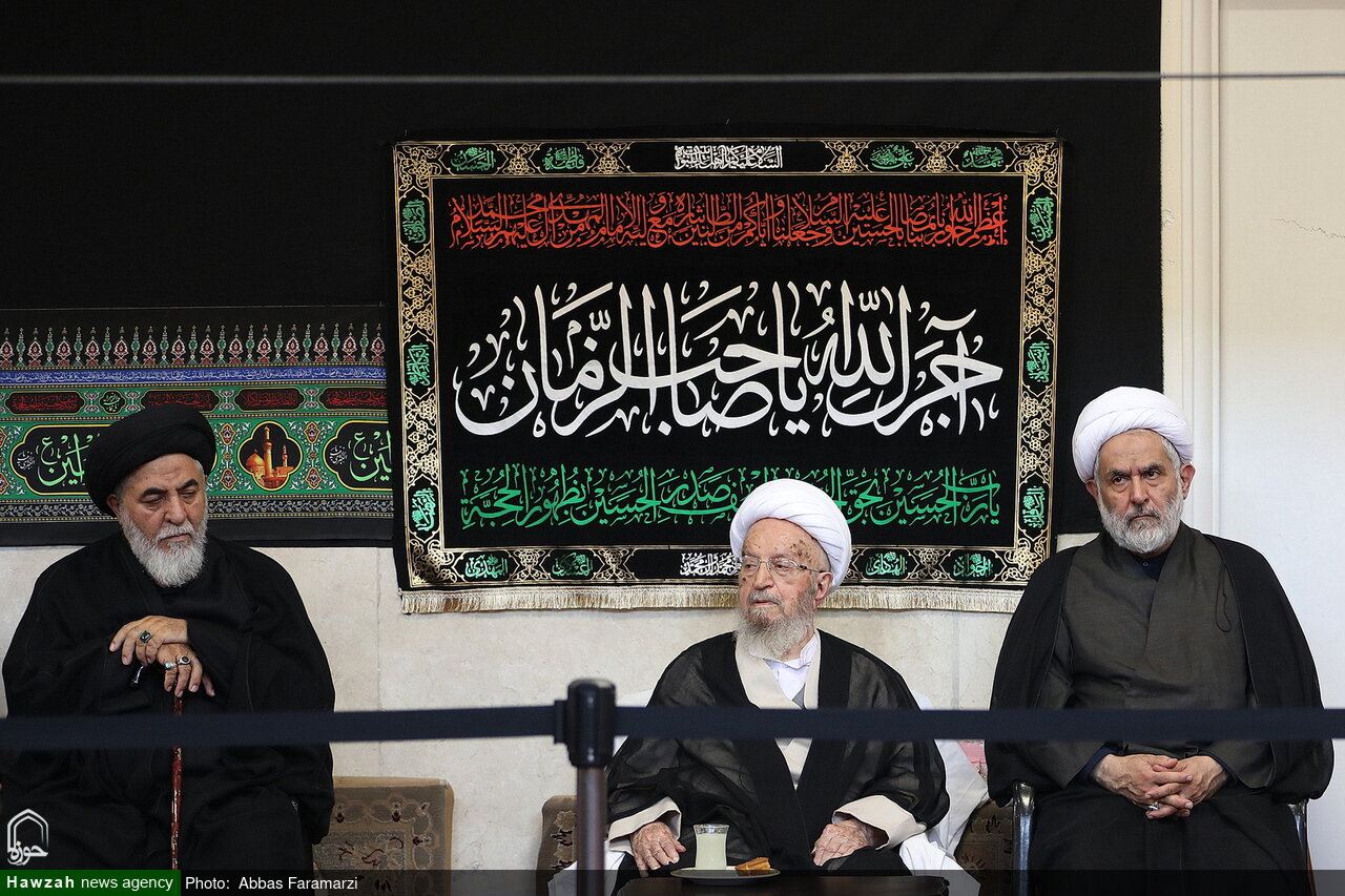 Photos/Deuil de l’Imam Reza (a) : les maisons de la Marja’iyyah à Qom, lieux de rassemblement du clergé et des fidèles en lamentation