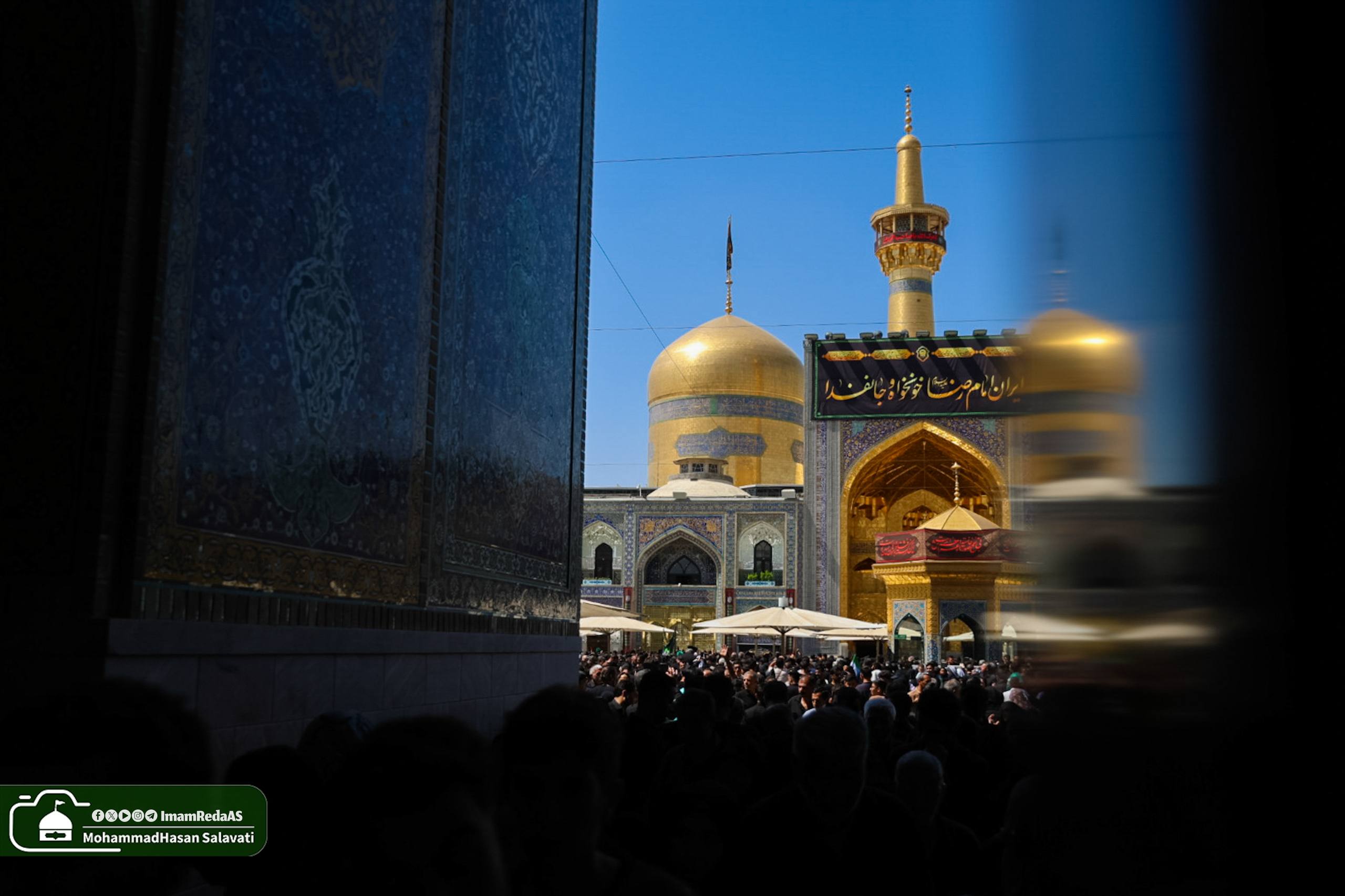 تقرير مصور | مواكب اللطم تملأ أرجاء الحرم الرضوي في ذکرى شهادة ثامن الحجج (عليه السلام)