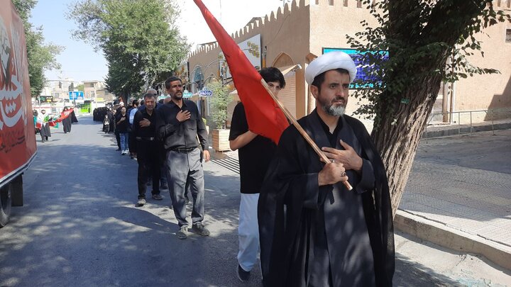 قافله سوگواری شهادت امام رضا (ع) در شهرکرد