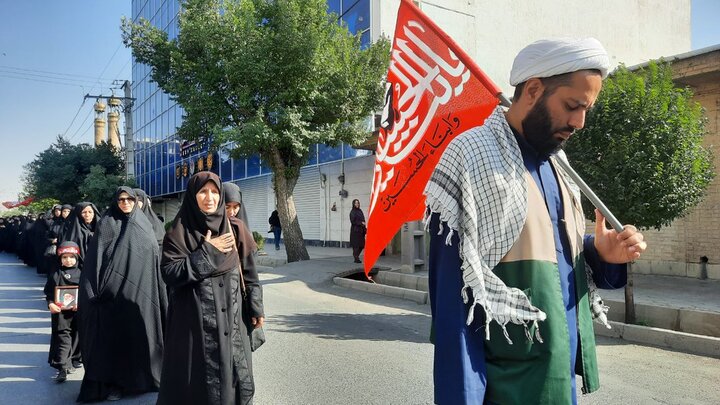 قافله سوگواری شهادت امام رضا (ع) در شهرکرد