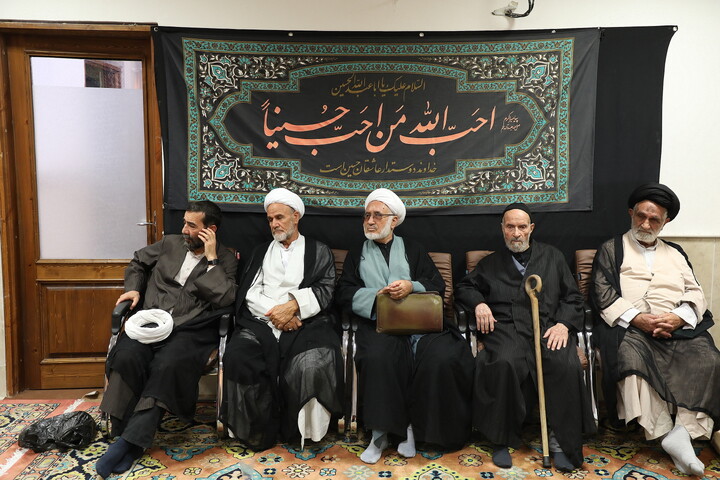 تصاویر/ مراسم عزاداری شهادت امام رضا(ع) در بیوت مراجع