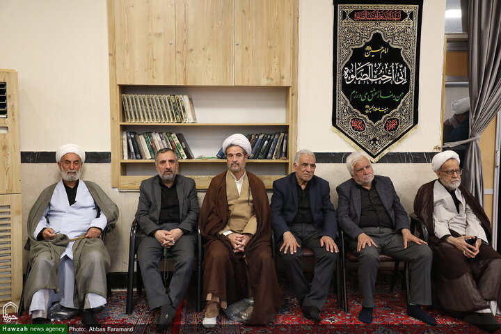 Photos/Deuil de l’Imam Reza (a) : les maisons de la Marja’iyyah à Qom, lieux de rassemblement du clergé et des fidèles en lamentation