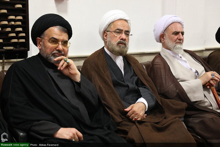 Photos/Deuil de l’Imam Reza (a) : les maisons de la Marja’iyyah à Qom, lieux de rassemblement du clergé et des fidèles en lamentation