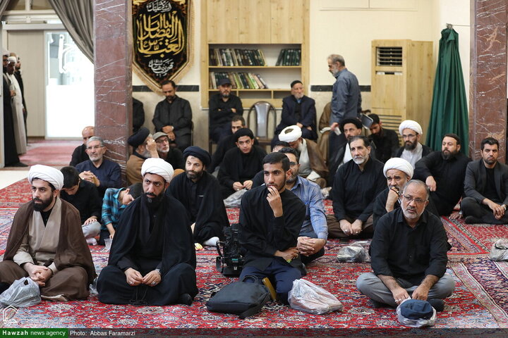 Photos/Deuil de l’Imam Reza (a) : les maisons de la Marja’iyyah à Qom, lieux de rassemblement du clergé et des fidèles en lamentation