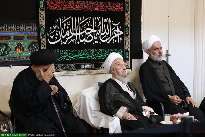 Photos/Deuil de l’Imam Reza (a) : les maisons de la Marja’iyyah à Qom, lieux de rassemblement du clergé et des fidèles en lamentation