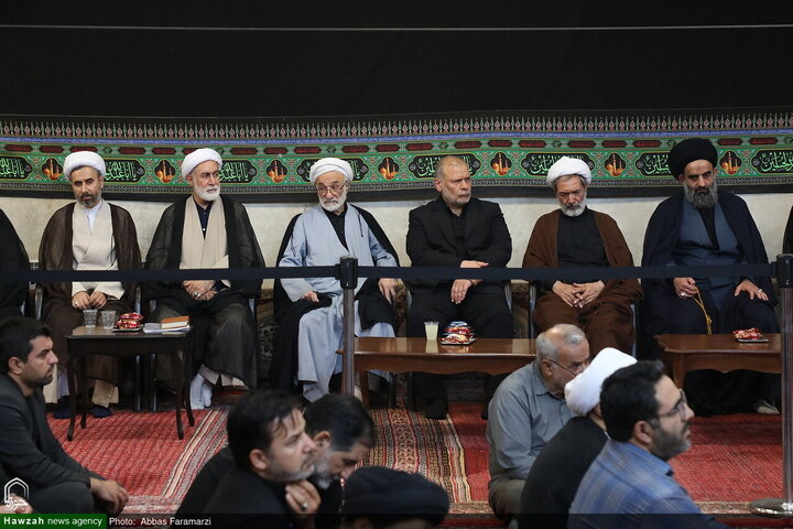 Photos/Deuil de l’Imam Reza (a) : les maisons de la Marja’iyyah à Qom, lieux de rassemblement du clergé et des fidèles en lamentation