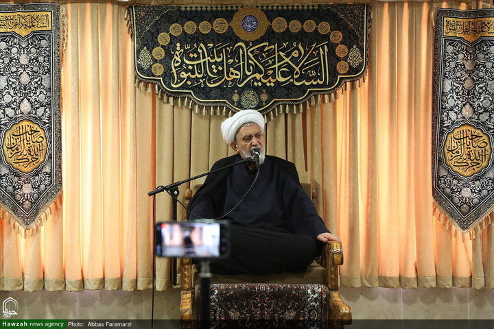 Photos/Deuil de l’Imam Reza (a) : les maisons de la Marja’iyyah à Qom, lieux de rassemblement du clergé et des fidèles en lamentation
