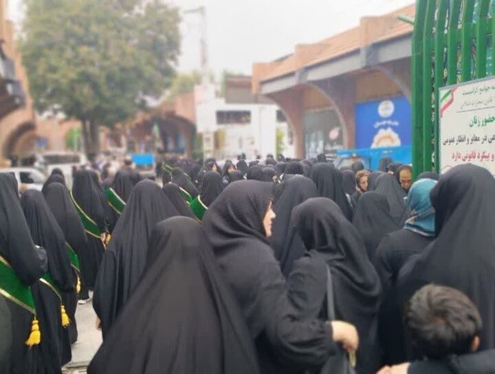 تصاویر/ دسته عزای خادمان بقعه امامزاده ابراهیم (ع) آمل در روز شهادت امام رضا (ع)