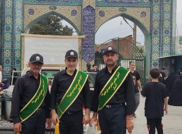 تصاویر/ دسته عزای خادمان بقعه امامزاده ابراهیم (ع) آمل در روز شهادت امام رضا (ع)