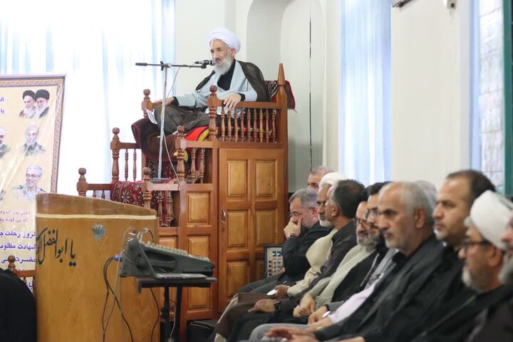 تصاویر/ یادواره ۲۵۷ شهید بخش لاله آباد بابل، در بقعه امامزاده «سید رضا» روستای ارچی، با حضور نماینده ولی فقیه در استان
