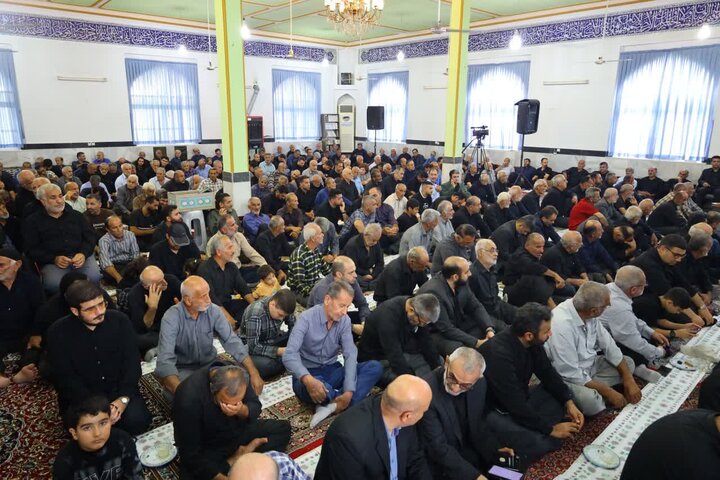 تصاویر/ یادواره ۲۵۷ شهید بخش لاله آباد بابل، در بقعه امامزاده «سید رضا» روستای ارچی، با حضور نماینده ولی فقیه در استان