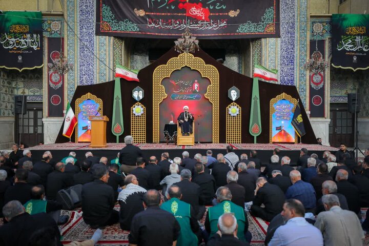 تصاویر /مراسم عزاداری مردم قزوین در مشهد مقدس باحضور امام جمعه قزوین