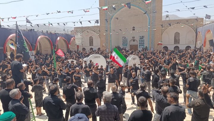تصاویر/تجمع هیأت‌های مذهبی در آستان حضرت سلطانعلی(ع) در سوگ شهادت آقا علی بن موسی الرضا(ع)