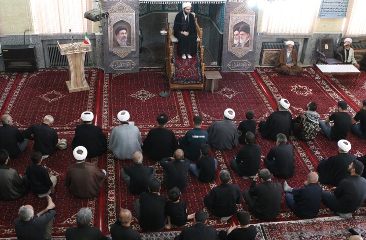 تصاویر/ مراسم عزاداری شهادت امام رضا (ع) در حوزه علمیه همدان