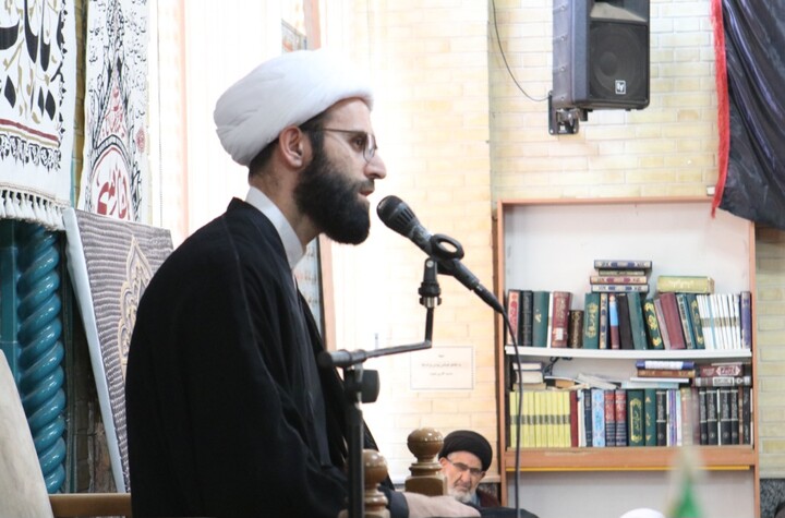 تصاویر/ مراسم عزاداری شهادت امام رضا (ع) در حوزه علمیه همدان
