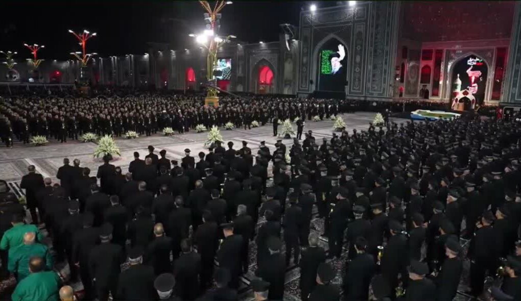 زائران رضوی در آخرین شب صفر با امام رئوف(ع) تجدید عهد کردند+تصاویر