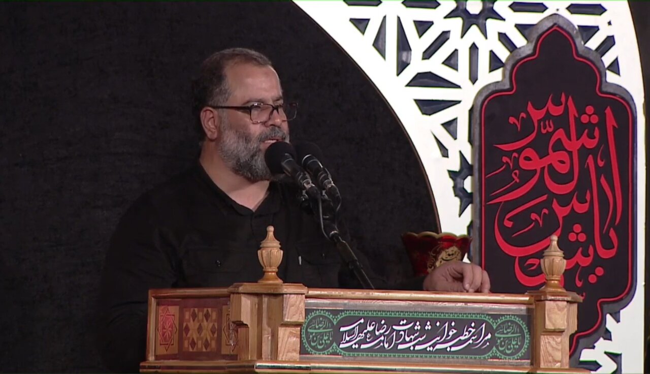 مراسم خطبه‌خوانی شب شهادت امام رضا(ع) در حرم مطهر رضوی