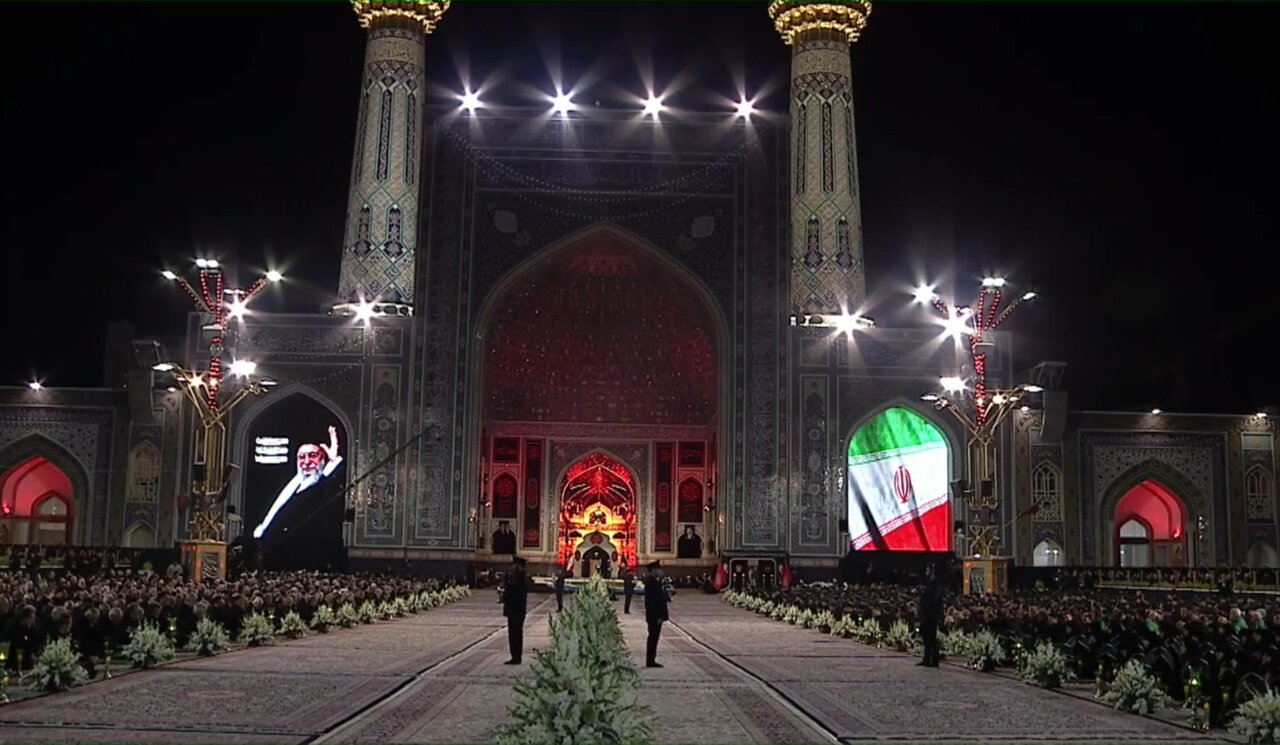 مراسم خطبه‌خوانی شب شهادت امام رضا(ع) در حرم مطهر رضوی