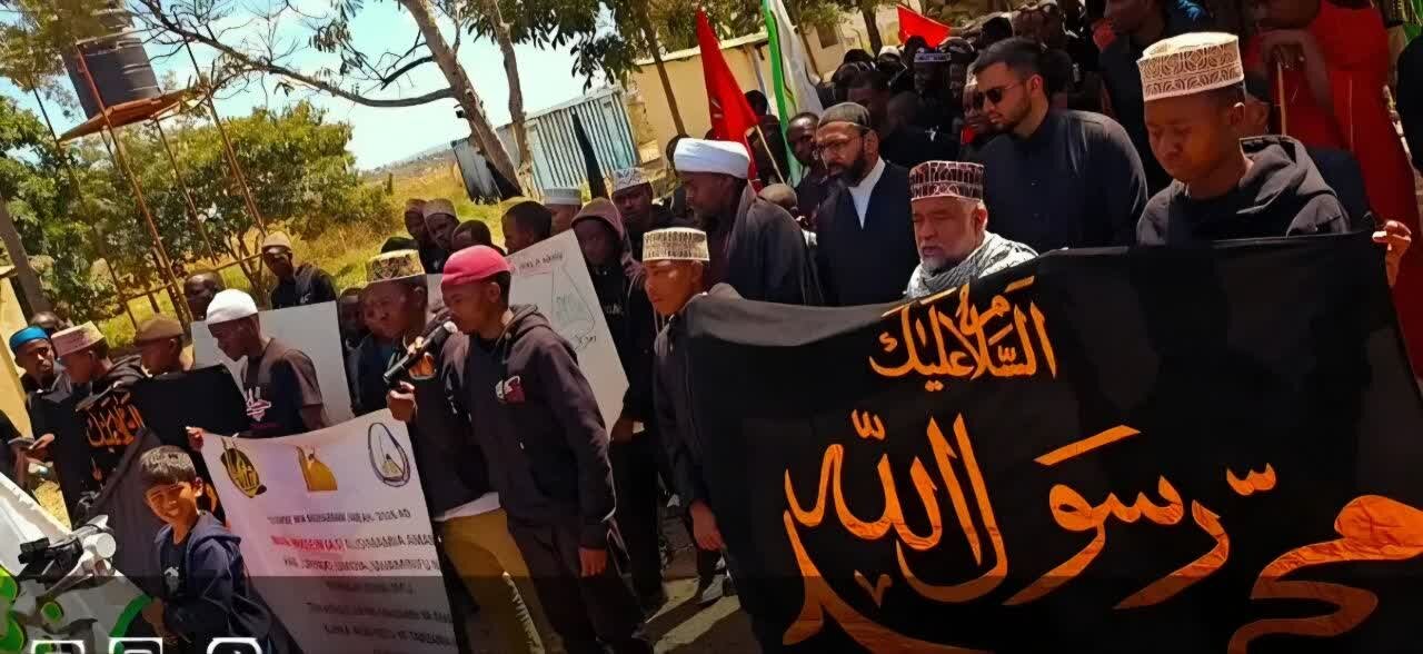 شیعیان ماسایی در سوگ رحلت پیامبر اکرم(ص) عزاداری کردند