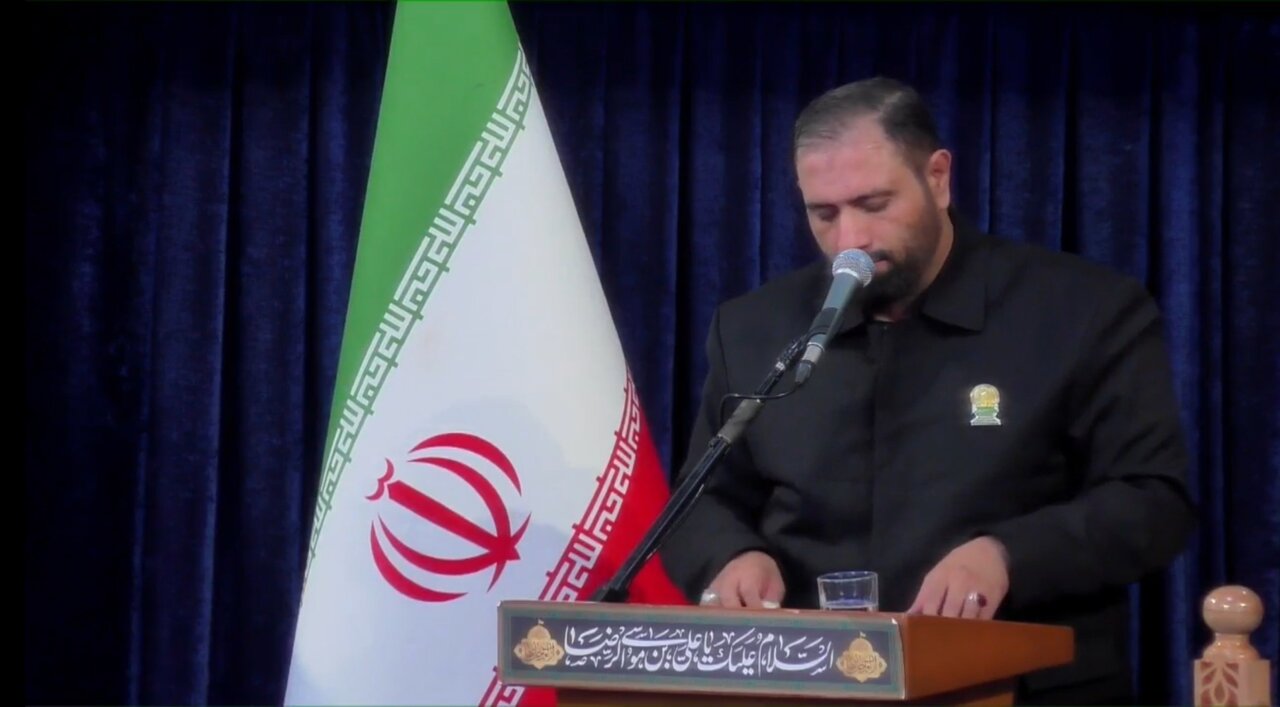 مراسم عزاداری سالروز شهادت امام رضا در حرم رضوی