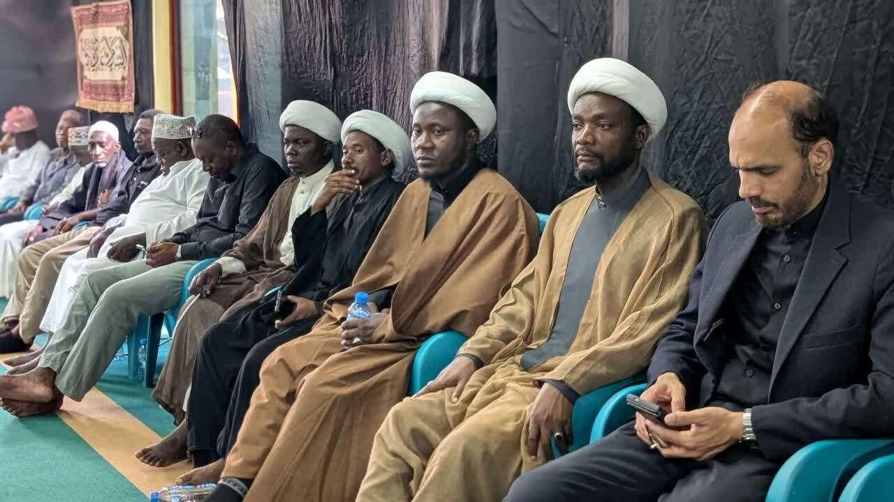 برگزاری آیین سوگواری رحلت پیامبر اکرم(ص) در دارالسلام تانزانیا؛ تأکید بر پیروی از آموزه‌های پیامبر(ص) و اهل‌بیت(ع)