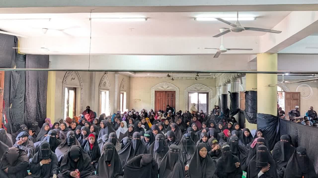 برگزاری آیین سوگواری رحلت پیامبر اکرم(ص) در دارالسلام تانزانیا؛ تأکید بر پیروی از آموزههای پیامبر(ص) و اهلبیت(ع)