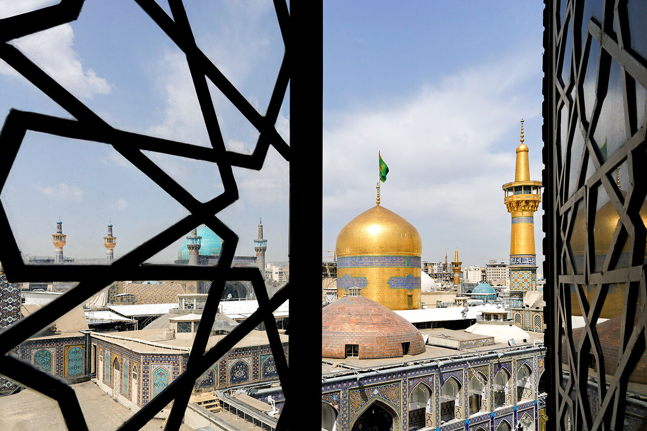 Il sacro santuario dell’Imam Reza, fonte di sollievo dalle afflizioni e di perdono divino
