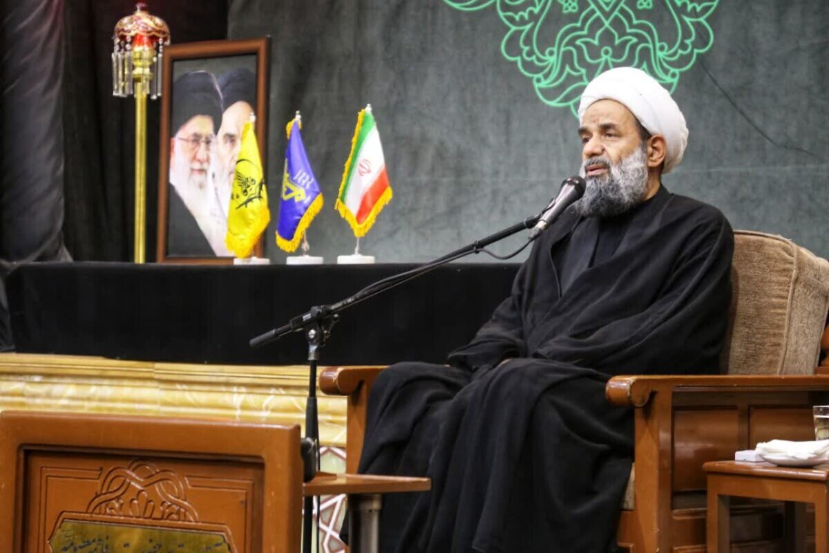 رفتار کریمانه امام رضا(ع) حتی مأموران حکومتی را تحت تأثیر قرار می‌داد