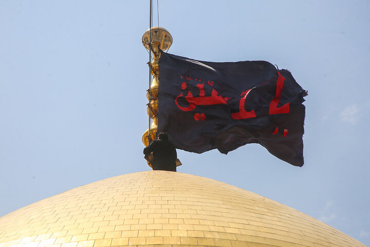 پرچم گنبد منور بانوی کرامت سبز شد