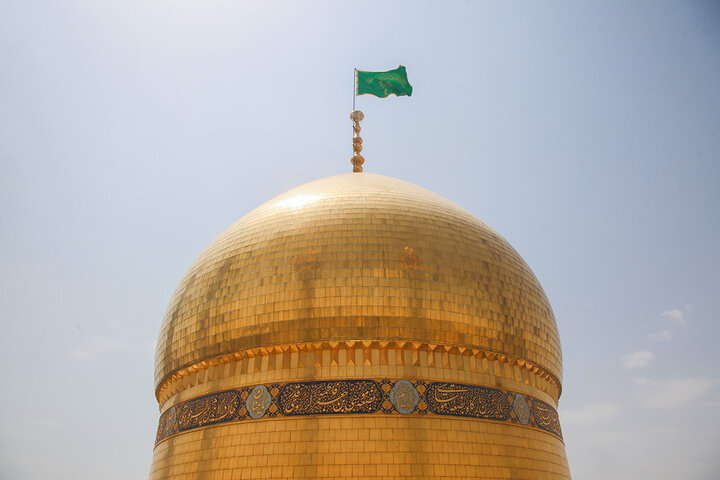 پرچم گنبد منور بانوی کرامت سبز شد