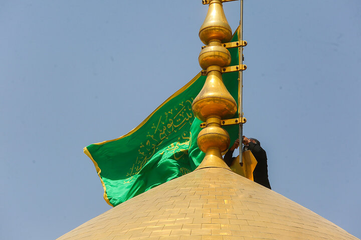 پرچم گنبد منور بانوی کرامت سبز شد