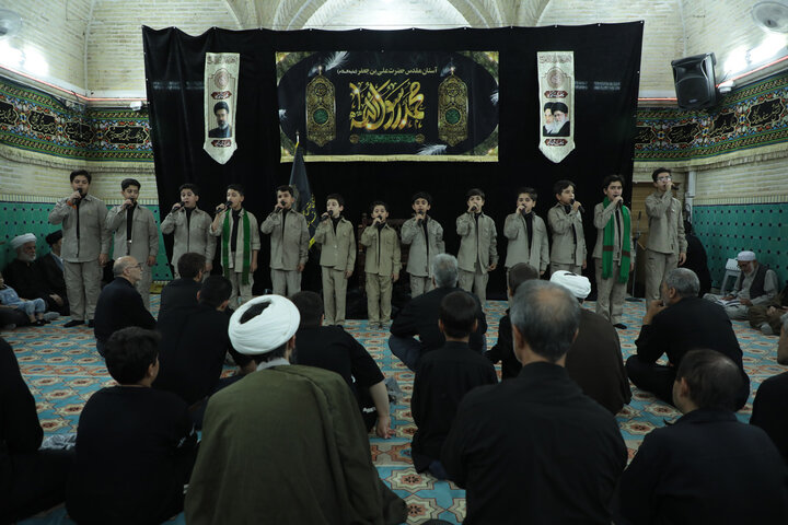 تصاویر/ سوگ رضوی در حرم مطهر امامزاده علی بن جعفر(ع) قم؛ آیین عزاداری شهادت حضرت رضا(ع)