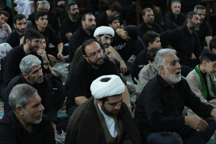 تصاویر/ سوگ رضوی در حرم مطهر امامزاده علی بن جعفر(ع) قم؛ آیین عزاداری شهادت حضرت رضا(ع)