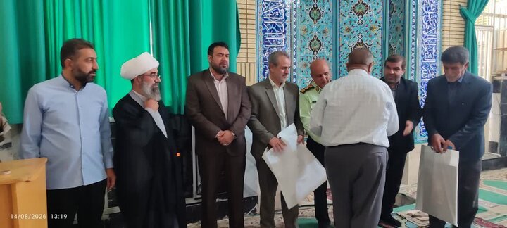 تصاویر/اقامه نماز عبادی سیاسی جمعه در زرندیه