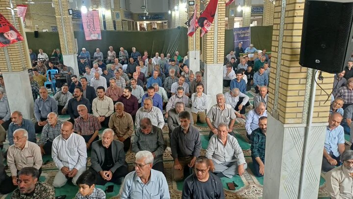 تصاویر/اقامه نماز عبادی سیاسی جمعه در زرندیه