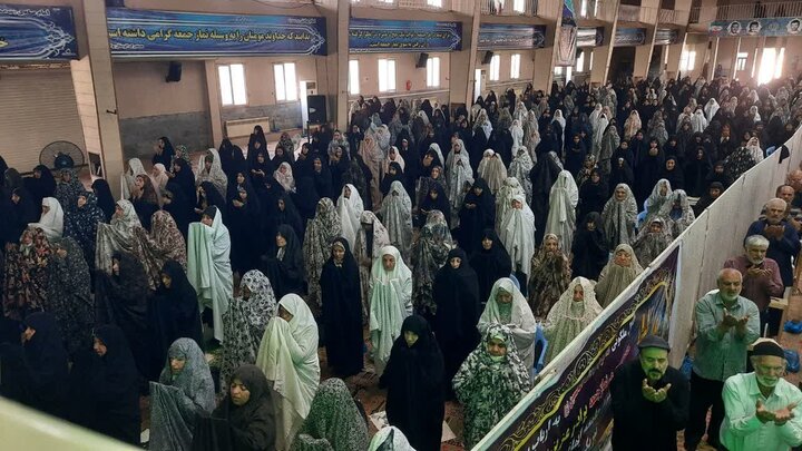 تصاویر/اقامه نماز عبادی سیاسی جمعه در خمین