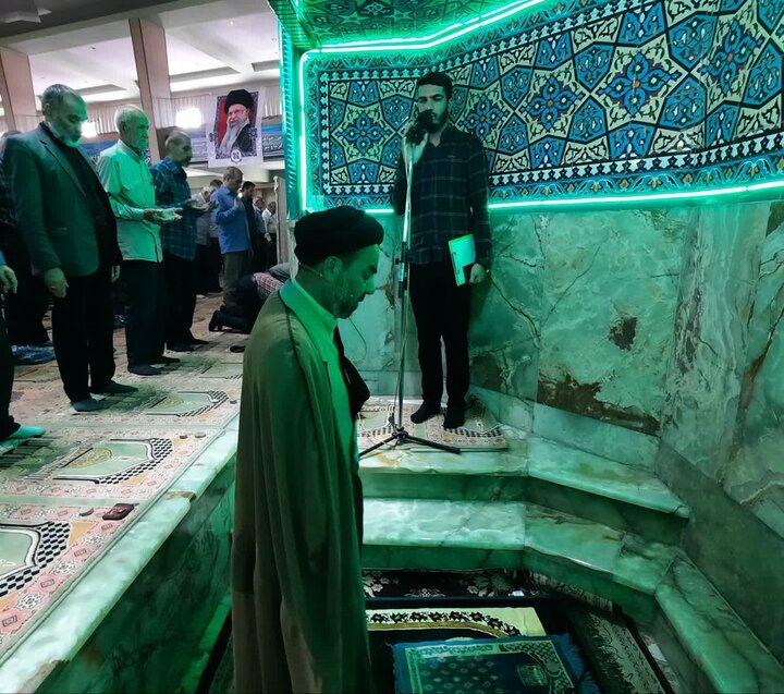 تصاویر/اقامه نماز عبادی سیاسی جمعه در خمین