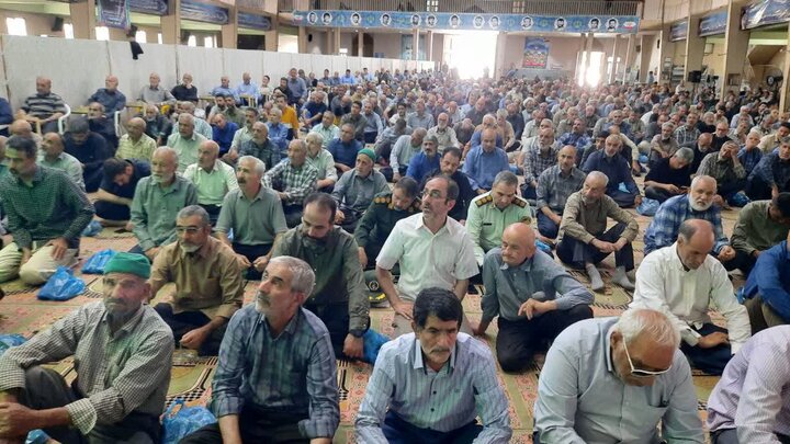 تصاویر/اقامه نماز عبادی سیاسی جمعه در خمین