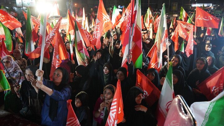 اجتماع محوری شهر اهواز در حمایت از کشور عزیزمان ایران