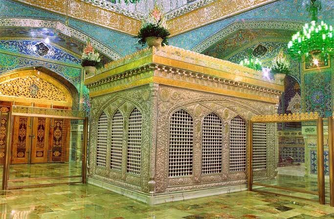 امام رضا(ع) انسان را به رضای الهی می‌رساند