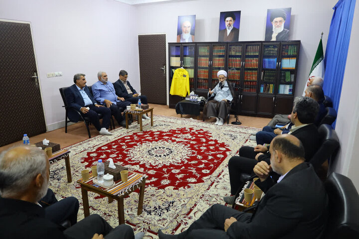 تصاویر/ دیدار جمعی از آزادگان سرافراز دفاع مقدس با نماینده ولی فقیه مازندران