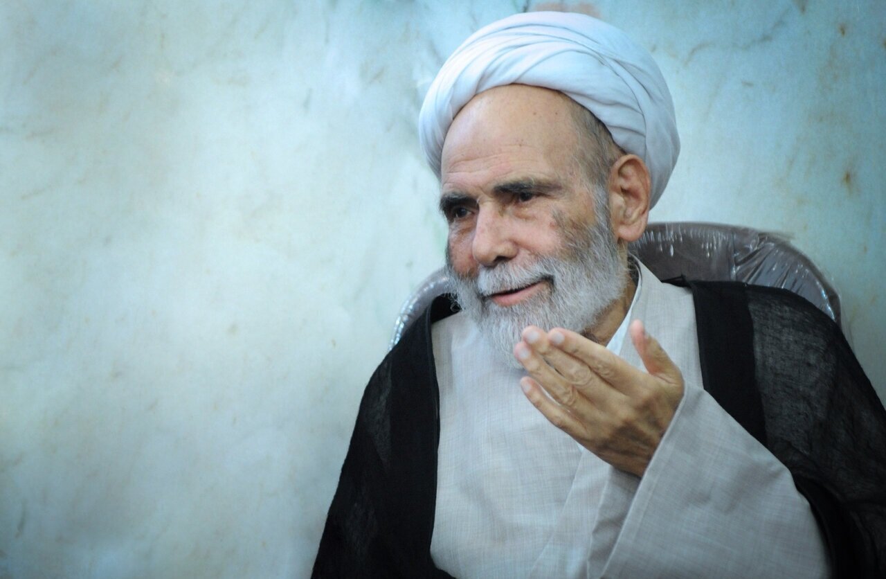 آیت‌الله مجتبی تهرانی: ریاست الهیه را باید خدا بدهد!