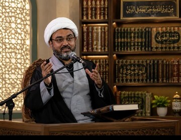 رسالت روحانی، فراتر از منبر و سخنرانی، گره‌گشایی از مشکلات مردم است