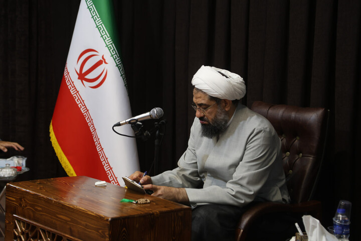 تصاویر / دیدار جمعی از نوجوانان و جوانان همدانی با نماینده ولی فقیه در استان همدان