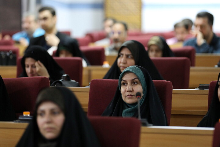 تصاویر/ گرامیداشت روز خبرنگار در استانداری قم