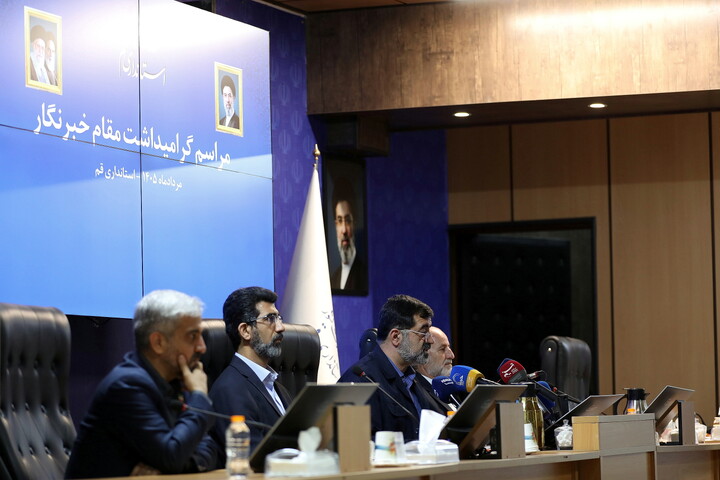 تصاویر/ گرامیداشت روز خبرنگار در استانداری قم